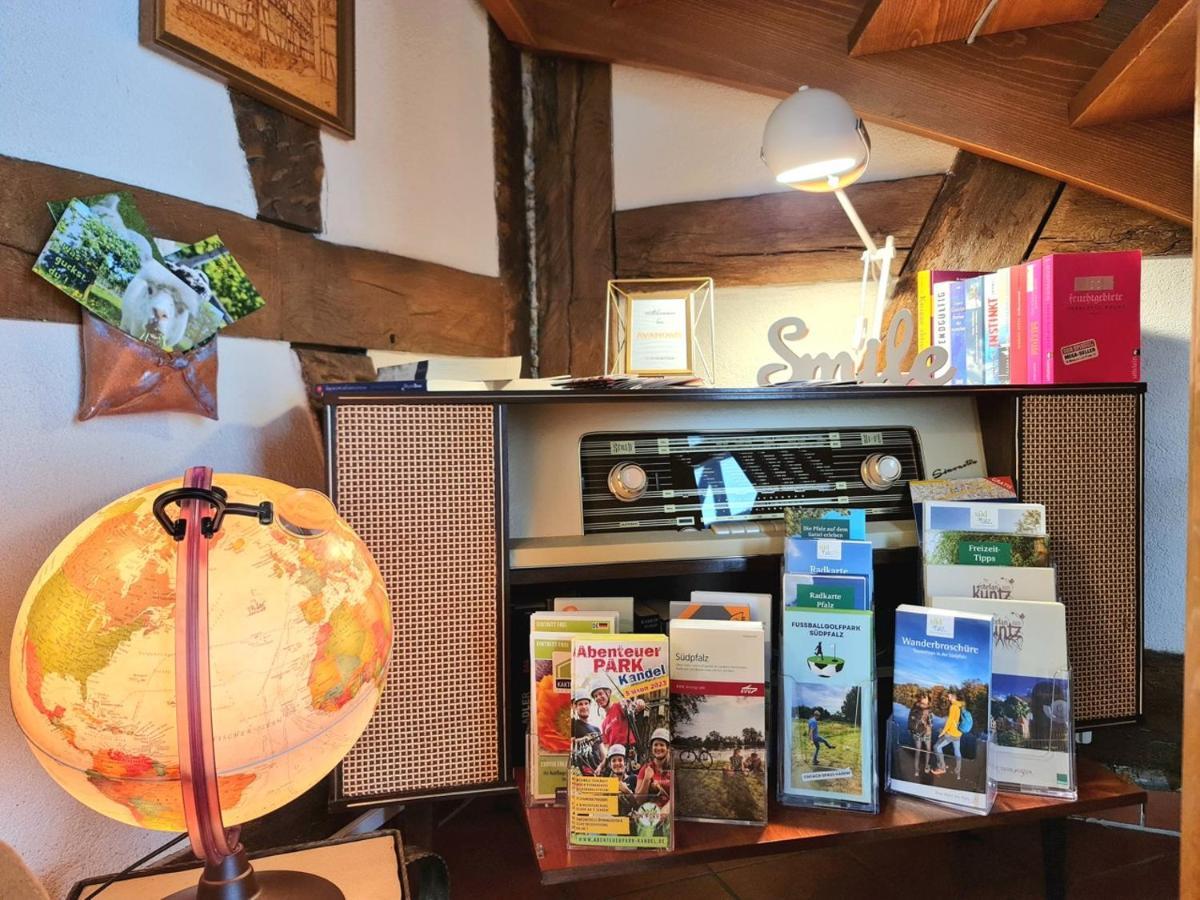 Avahome: Haus Fuer 16, Wlan, Parkplaetze, Netflix, Nespresso Kandel Exterior foto